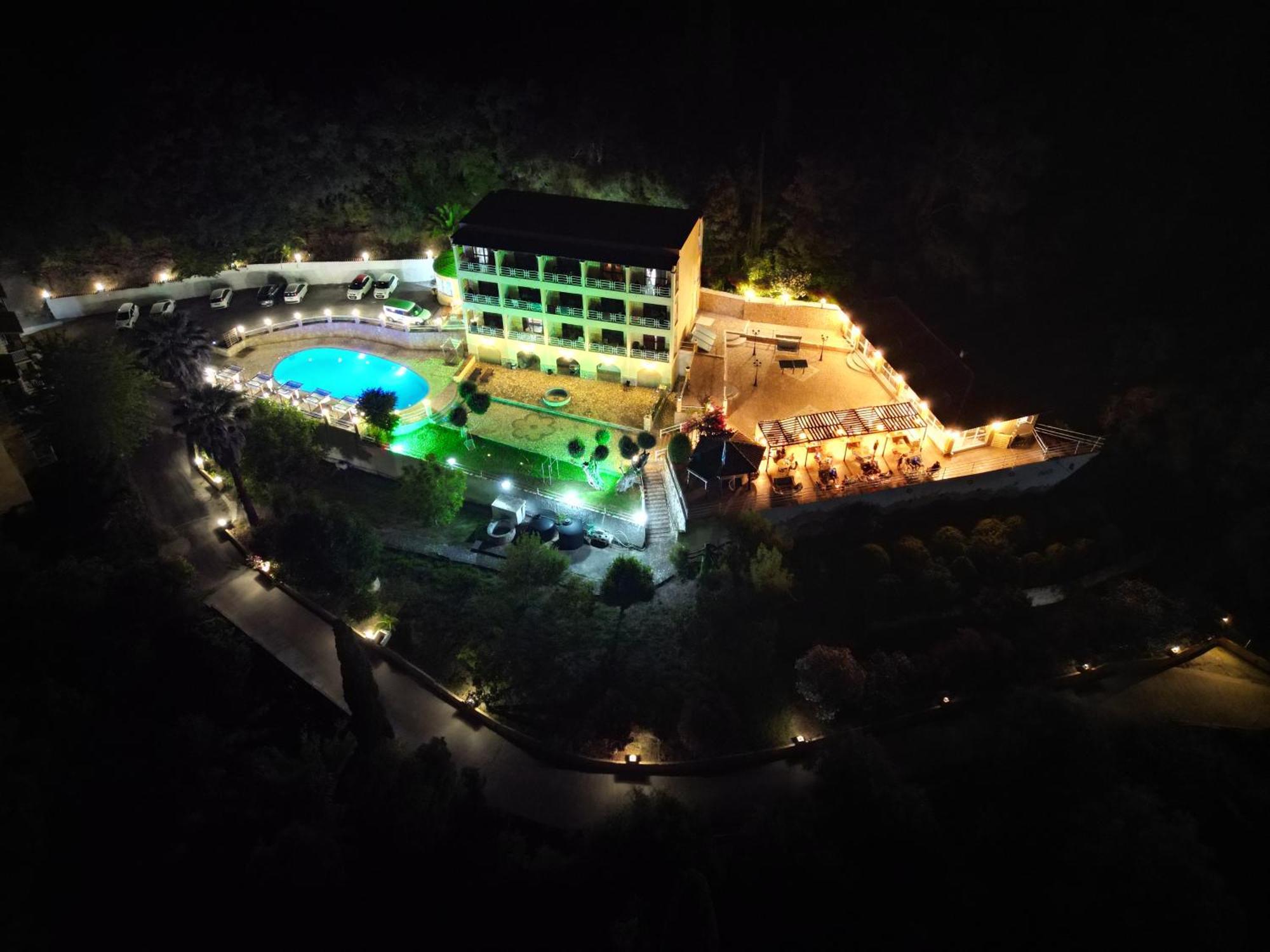 Avra Sunset Sea View Liapades Aparthotel Kültér fotó
